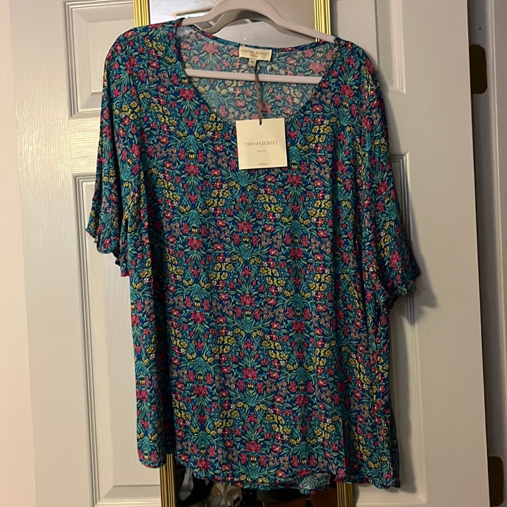 Beautiful spring Cynthia Rowley blouse